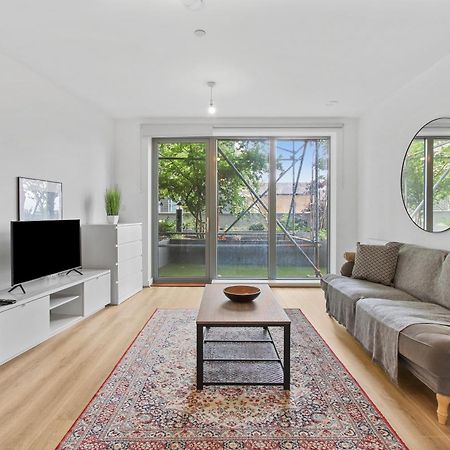 Centrally Located - Modern - 2Bed - 2Bath Apartment London Ngoại thất bức ảnh