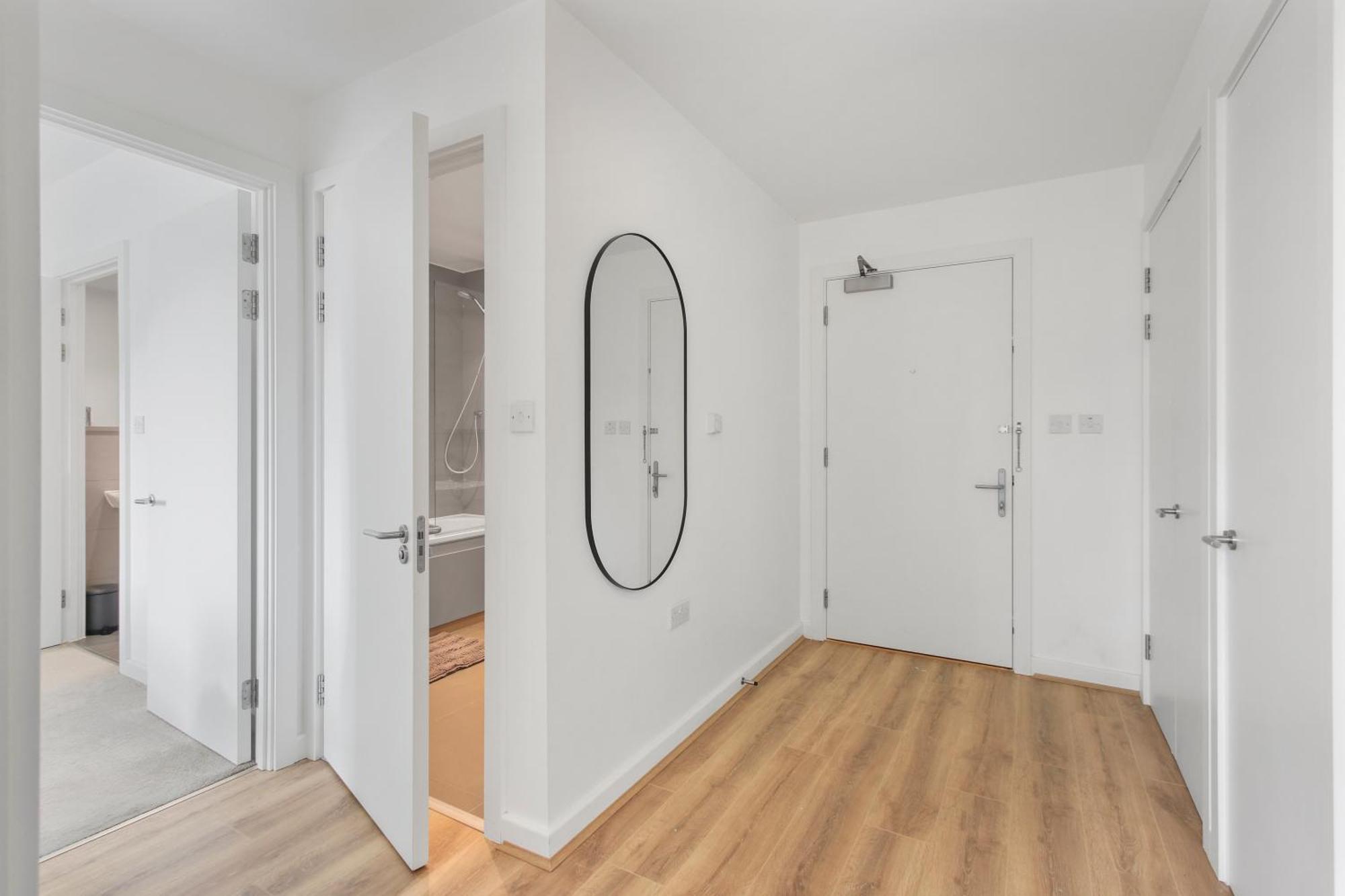 Centrally Located - Modern - 2Bed - 2Bath Apartment London Ngoại thất bức ảnh