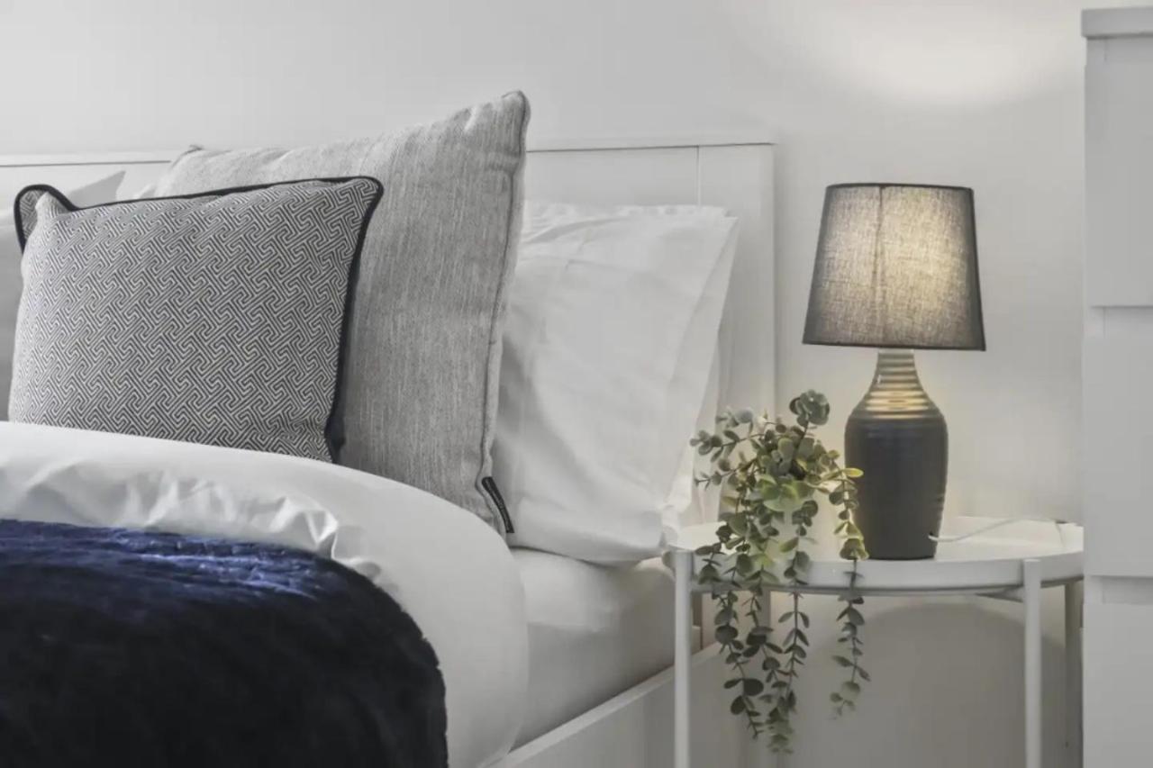Centrally Located - Modern - 2Bed - 2Bath Apartment London Ngoại thất bức ảnh