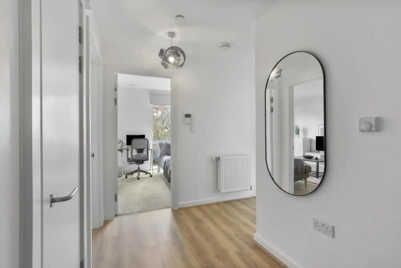 Centrally Located - Modern - 2Bed - 2Bath Apartment London Ngoại thất bức ảnh