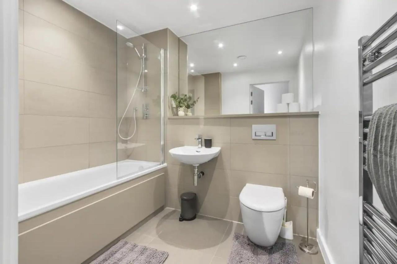 Centrally Located - Modern - 2Bed - 2Bath Apartment London Ngoại thất bức ảnh