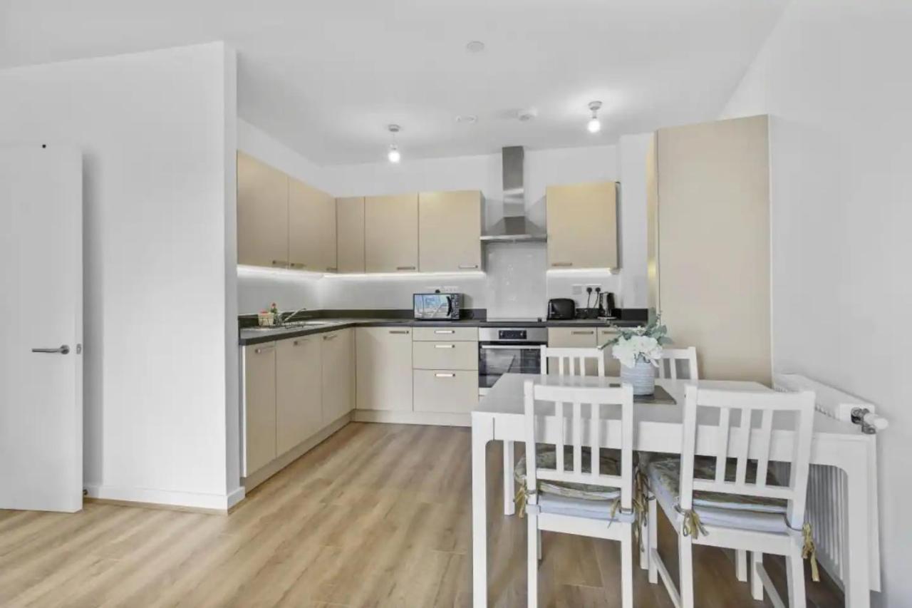 Centrally Located - Modern - 2Bed - 2Bath Apartment London Ngoại thất bức ảnh