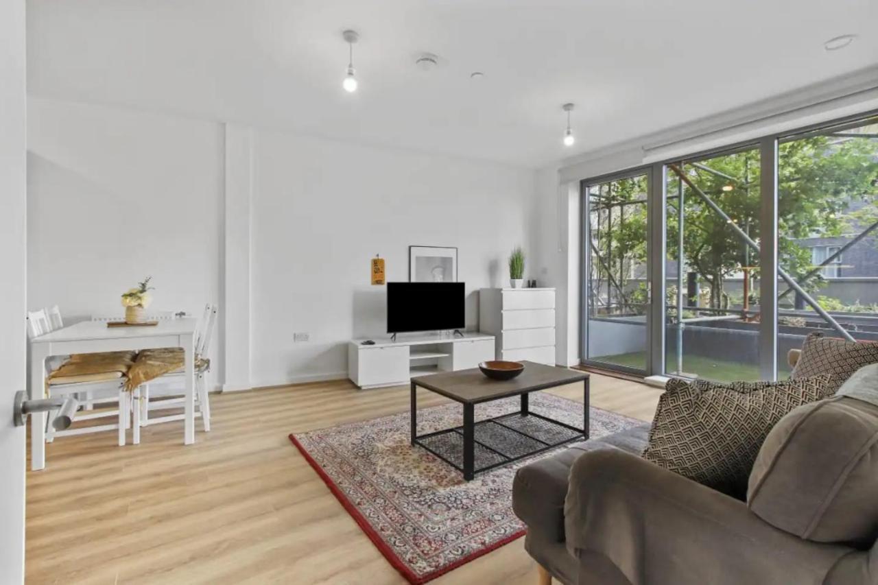 Centrally Located - Modern - 2Bed - 2Bath Apartment London Ngoại thất bức ảnh